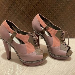 Super unique hand made KG FASHIONISTA platforms